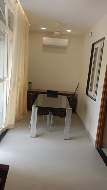 Team Area in 2 BHK Independent House at Sector 100 – for Rent