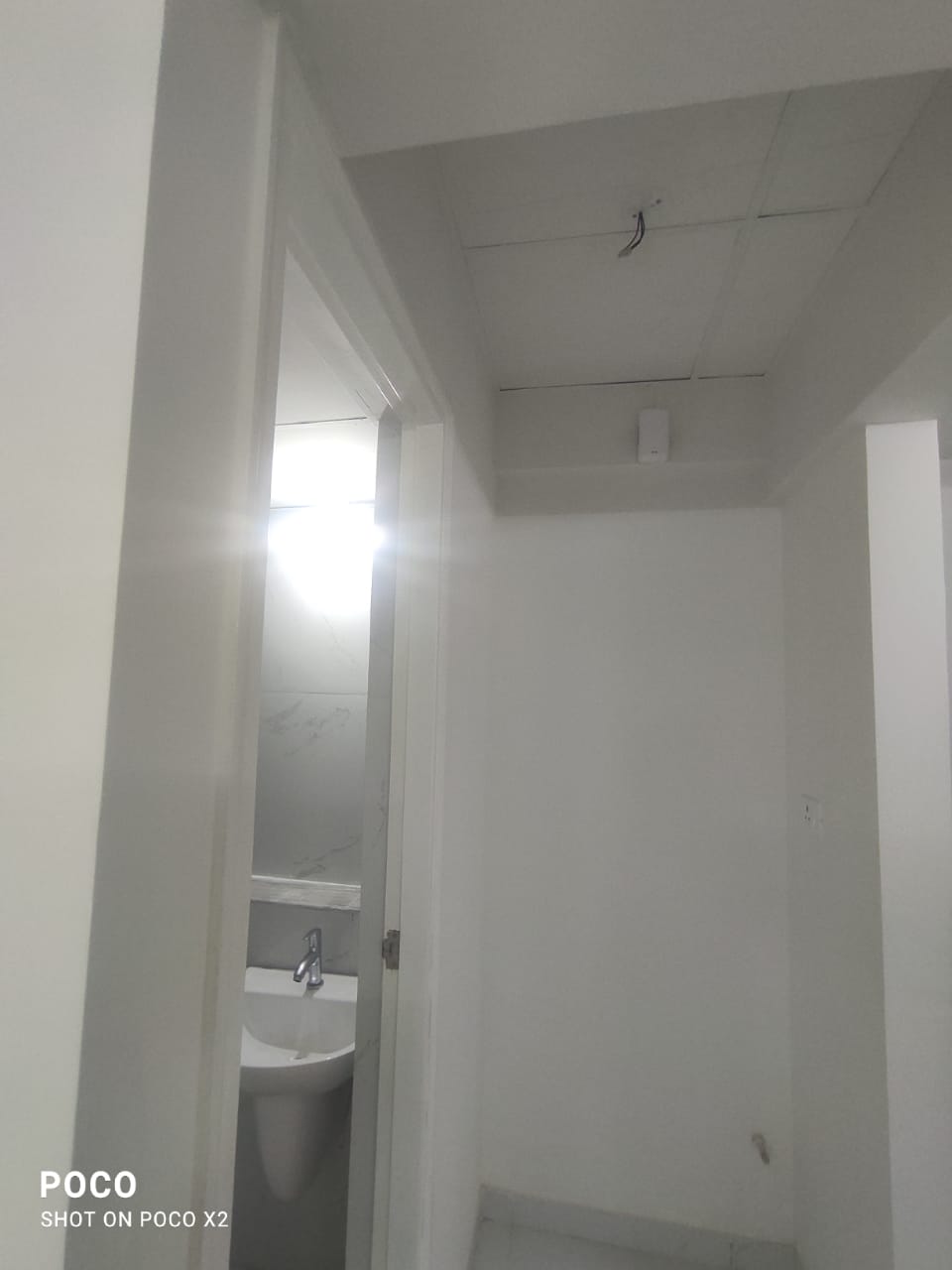 1 BHK + Servant Room Apartment For Sale in Runwal Gardens