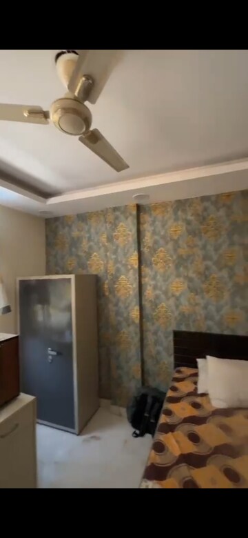 Furnished Amenities in 3 BHK Builder Floor at Govindpuri – for Sale