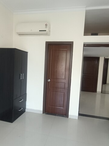 Furnished Amenities in 4 BHK Builder Floor at Ansal API Esencia, Sector 67 – for Rent