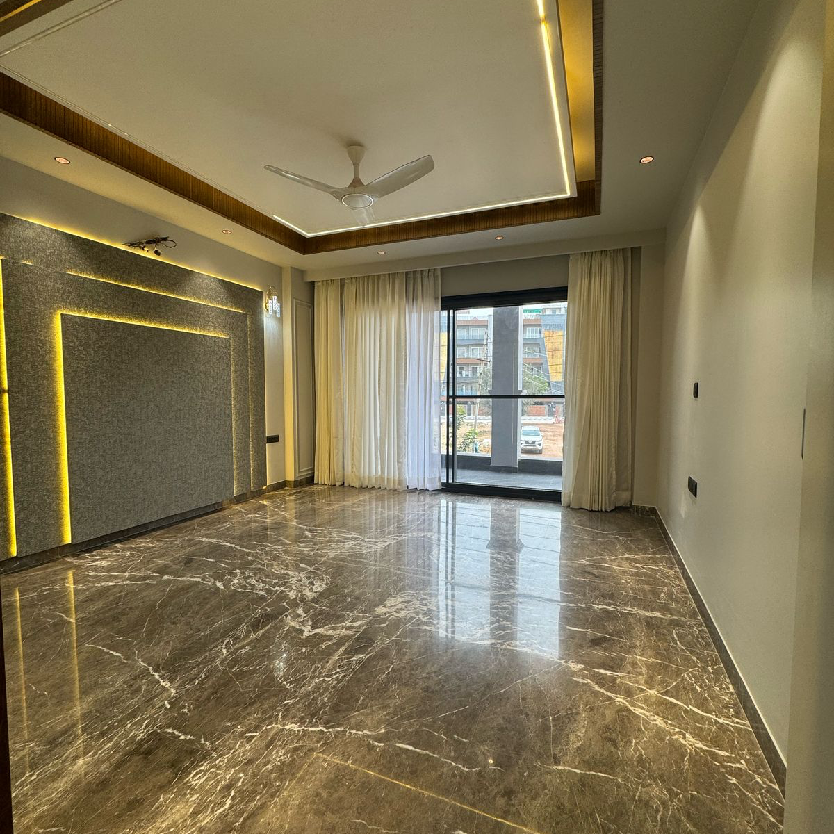 4 BHK + Pooja Room,Servant Room,Study Room Builder Floor For Sale in Uppal Southend