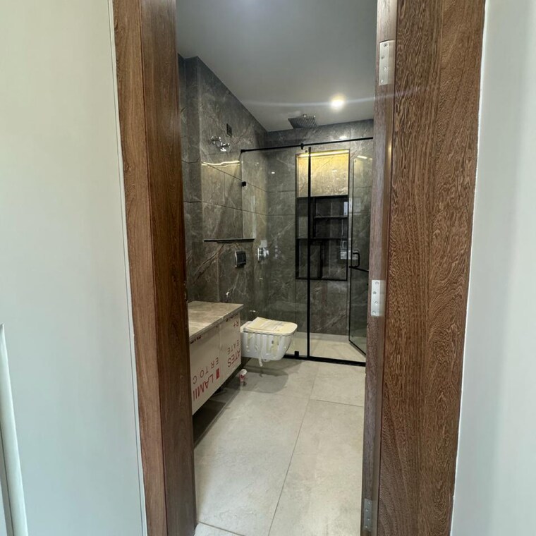 undefined, uppal-southend 4 Bedroom 280 Sq.Yd. Builder Floor In Sector 49 Gurgaon 8766770