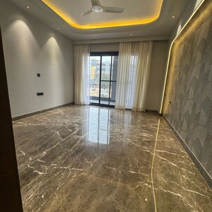 Building Lobby in 4 BHK Builder Floor at Uppal Southend, Sector 49 – for Sale