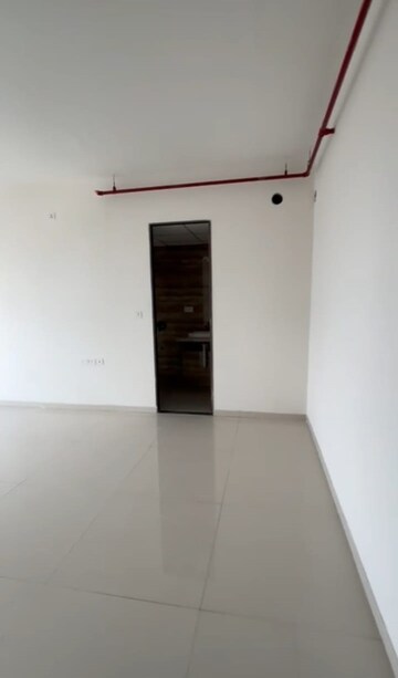 3 BHK Apartment For Rent in Runwal Nirvana, Parel