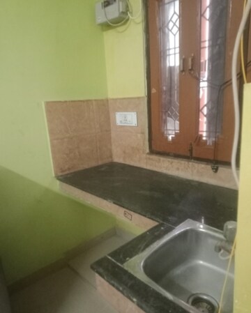 Bedroom in 1 BHK Villa at Aliganj – for Rent
