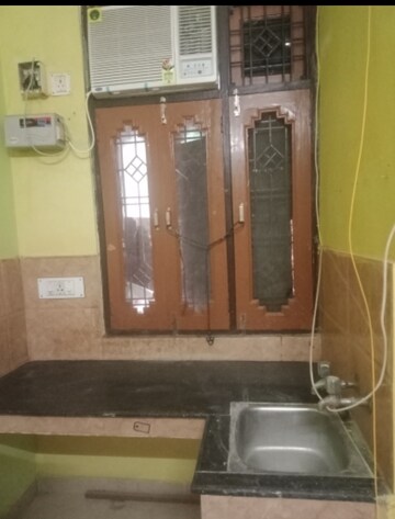Furnished Amenities in 1 BHK Villa at Aliganj – for Rent