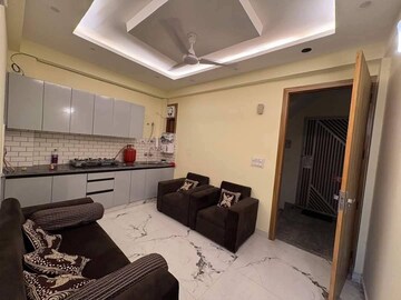 Team Area in 2 BHK Apartment at Gaur Atulyam, Omicron I Greater Noida – for Rent