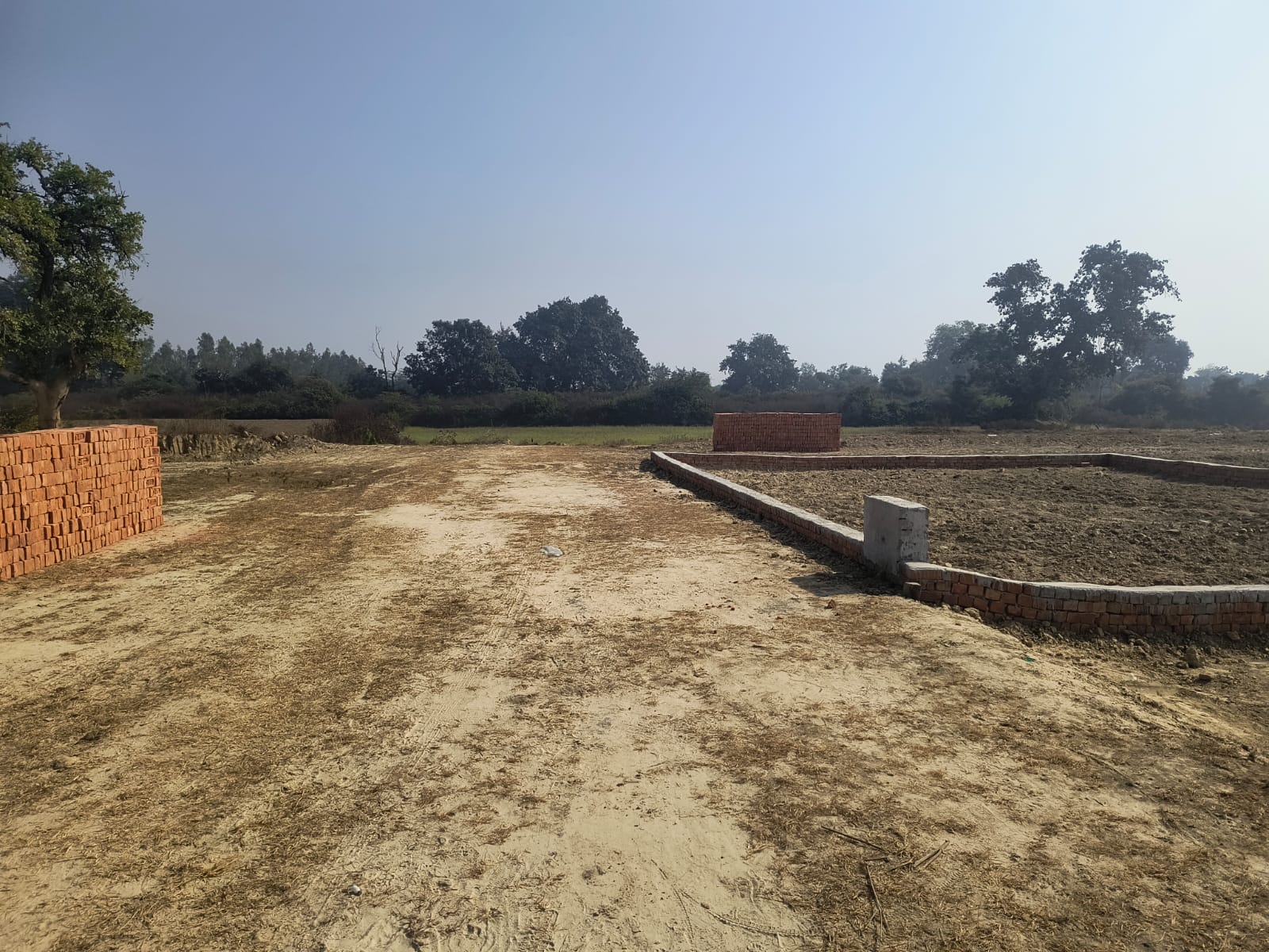 Plot For Sale in Raebareli Road