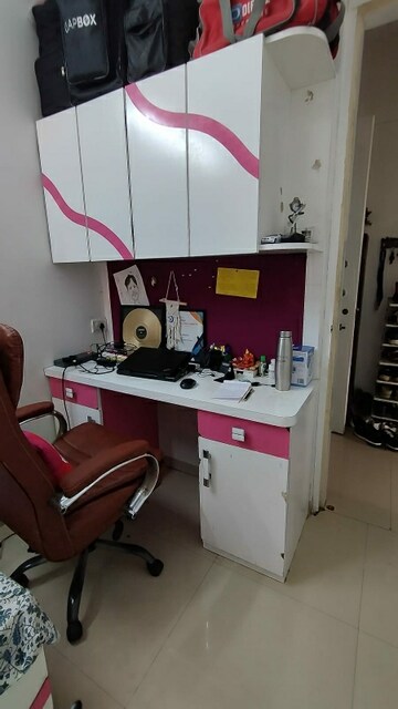 Master Bedroom in 2 BHK Apartment at Kalpataru Srishti, Mira Road – for Sale