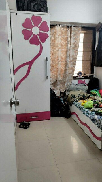 Master Bedroom in 2 BHK Apartment at Kalpataru Srishti, Mira Road – for Sale