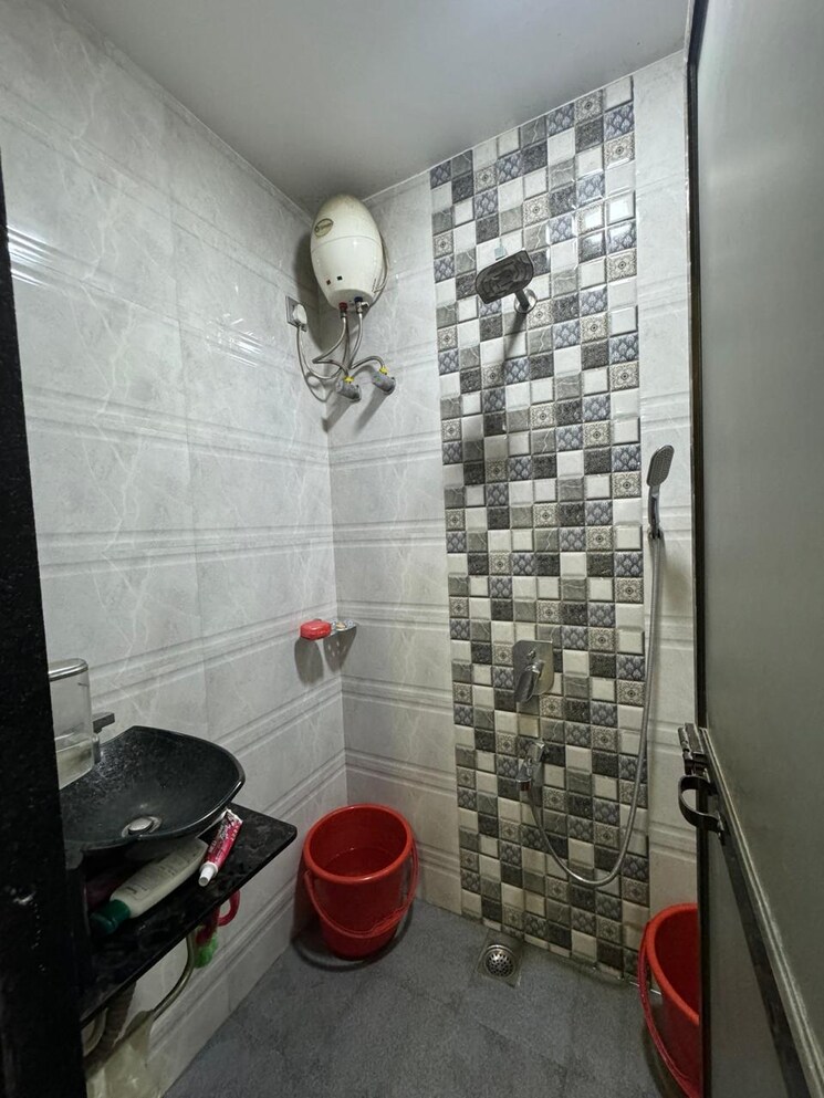 Bathroom, keshav-kunj-iii 2 Bedroom 750 Sq.Ft. Apartment In Sanpada Navi Mumbai 8766868