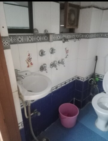 Master Bedroom in 2 BHK Villa at Vikas Nagar – for Rent