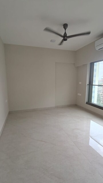 Bedroom in 3 BHK Apartment at Shree Krishna Navageeta, Chembur – for Rent
