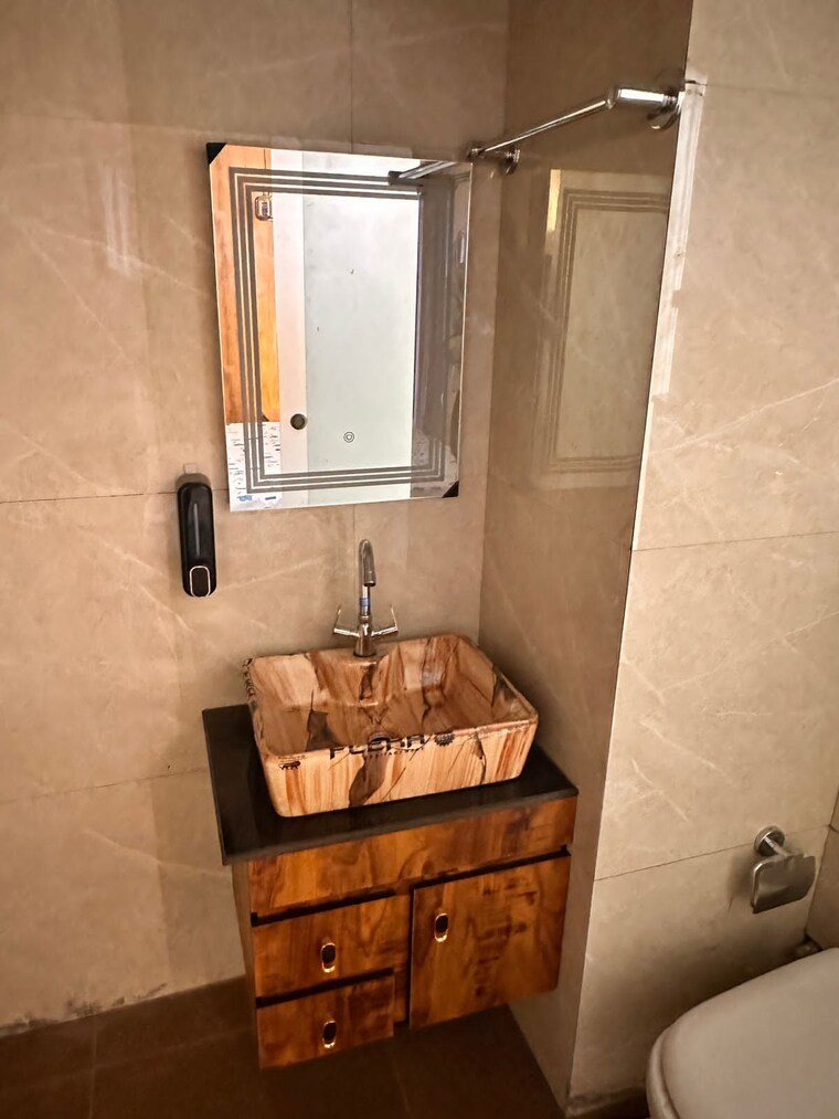 undefined, sector 1 greater noida 3 Bedroom 1500 Sq.Ft. Builder Floor In Sector 1 Greater Noida Greater Noida 8766959