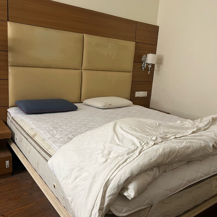 Room, udyog vihar phase 5 Pg For Boys & Girls In Udyog Vihar Phase 5 8766944