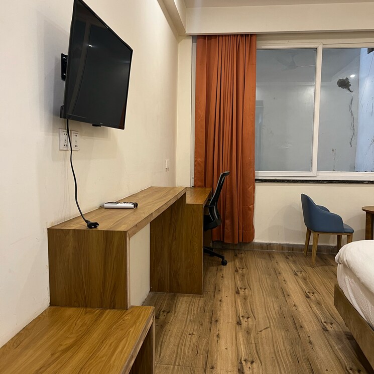 Room, udyog vihar phase 5 Pg For Boys & Girls In Udyog Vihar Phase 5 8766944