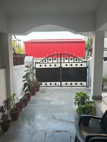 4 BHK Villa – Exterior View View at Turner Road - for Sale