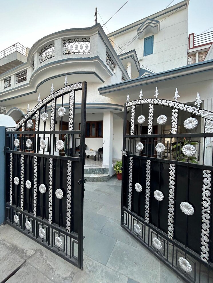 Exterior View, turner road 4 Bedroom 208 Sq.Yd. Villa In Turner Road Dehradun 8767060