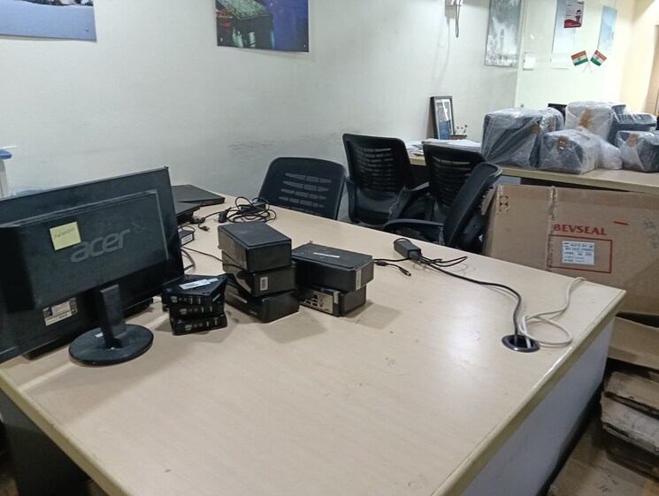 Team Area, jawaharlal nehru road Commercial Office Space 1260 Sq.Ft. In Jawaharlal Nehru Road Kolkata 8767132