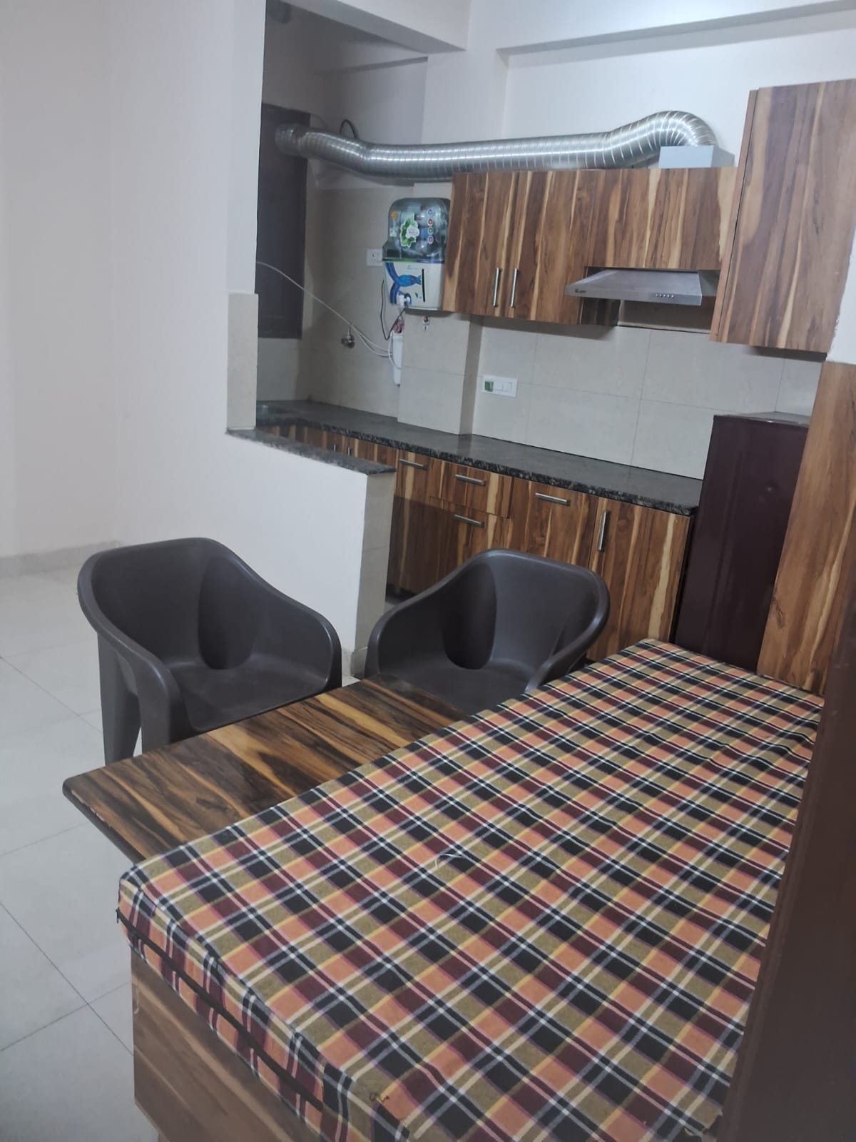 1 BHK Builder Floor For Rent in Sector 40