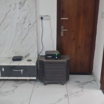 Furnished Amenities in 3 BHK Builder Floor at Aerocity – for Rent