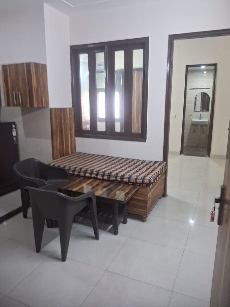 Living Room, sector 40 1 Bedroom 1200 Sq.Ft. Builder Floor In Sector 40 Gurgaon 8767139