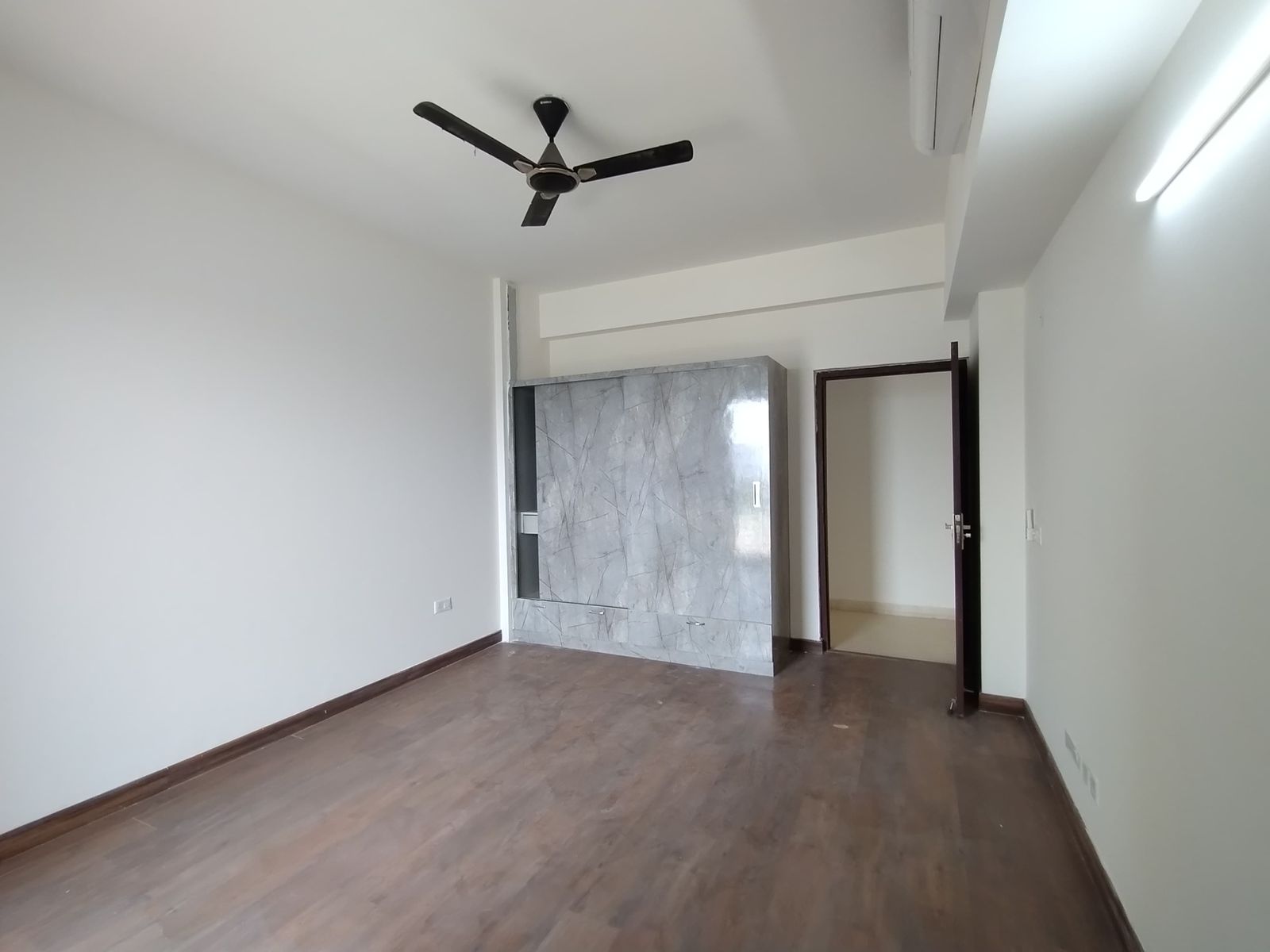 3 BHK + Pooja Room Builder Floor For Rent in BPTP Discovery Park