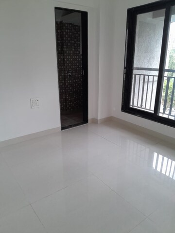 Room in 1 BHK Apartment at Borivali East – for Sale