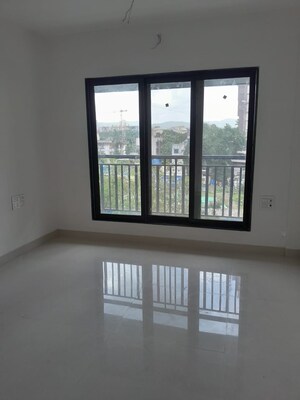 Room in 1 BHK Apartment at Borivali East – for Sale