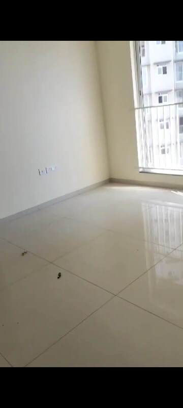 Room in 2 BHK Apartment at Godrej Nest Kandivali, Kandivali East – for Rent