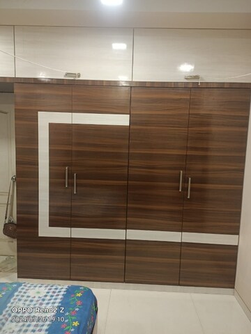 Room in 2 BHK Apartment at Bonaventure Tower, Dahisar West – for Rent
