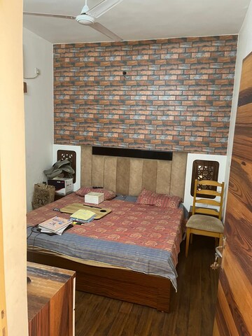 Bedroom in 2.5 BHK Builder Floor at Krishna Nagar – for Rent