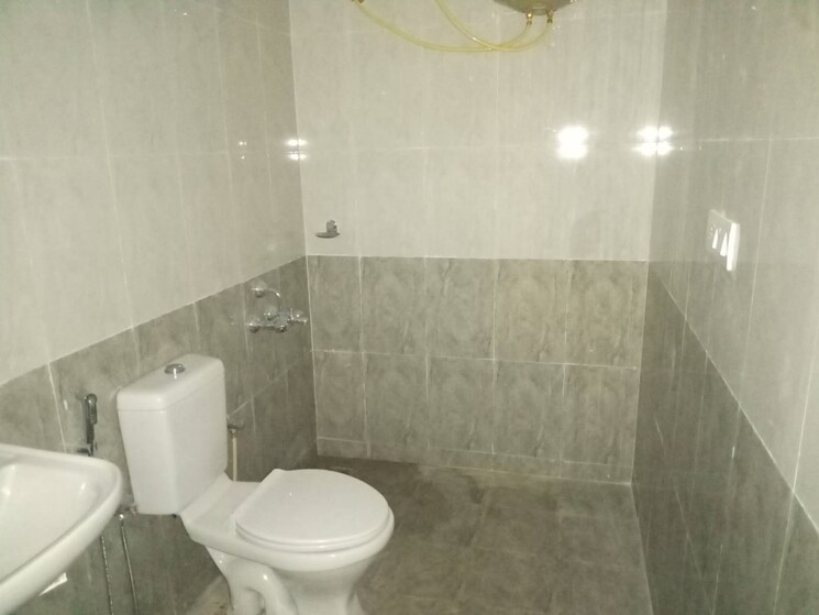 Bathroom, svp-sunrise 3 Bedroom 1570 Sq.Ft. Apartment In Whitefield Bangalore 8767463