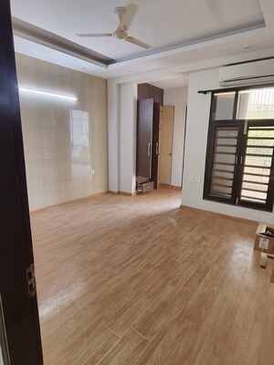 3 BHK Builder Floor For Sale in Vipul World Floors, Sector 48