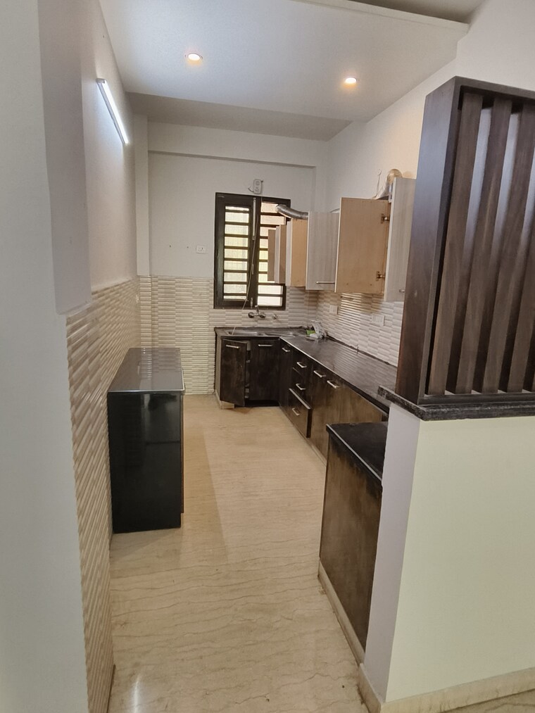 Kitchen, vipul-world-floors 3 Bedroom 1825 Sq.Ft. Builder Floor In Sector 48 Gurgaon 8767486