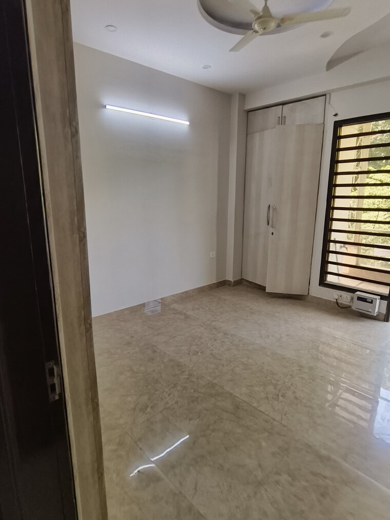 Room, vipul-world-floors 3 Bedroom 1825 Sq.Ft. Builder Floor In Sector 48 Gurgaon 8767486