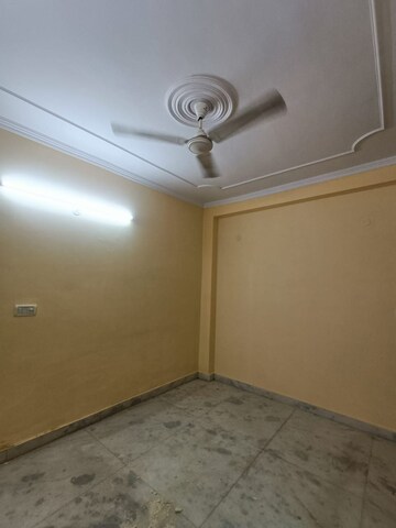 Room in 1 BHK Builder Floor at Saket – for Rent