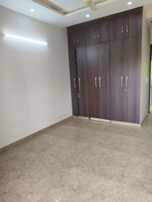Room in 3 BHK Builder Floor at Vipul World Floors, Sector 48 – for Sale