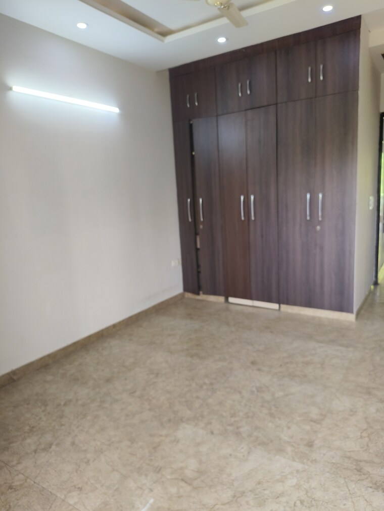 Room, vipul-world-floors 3 Bedroom 1825 Sq.Ft. Builder Floor In Sector 48 Gurgaon 8767486