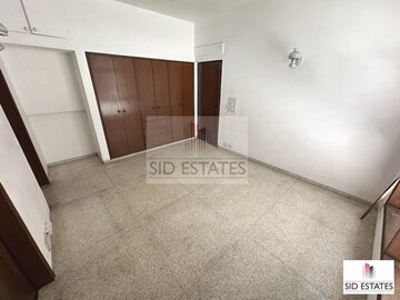 Room in 4 BHK Builder Floor at Sarvapriya Vihar – for Rent