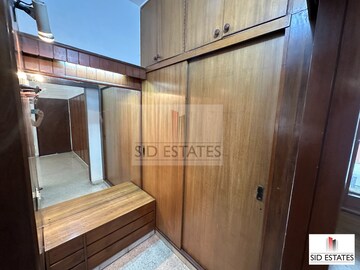  4 BHK Builder Floor at Sarvapriya Vihar – for Rent