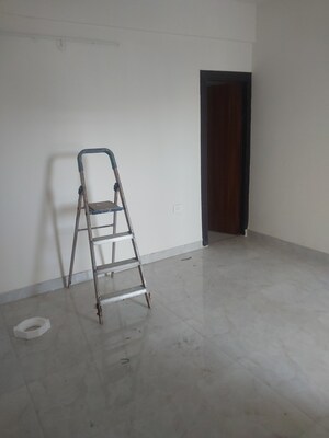 Staircase in 2 BHK Apartment at Migsun Roof, Raj Nagar Extension – for Sale