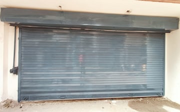 Shop For Rent in Chattarpur