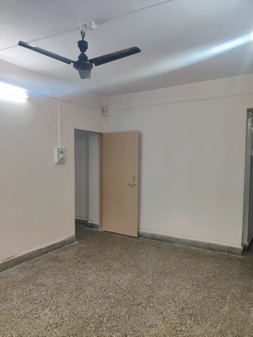 Bedroom in 1 BHK Apartment at Dahanukar Apartments, Kothrud – for Rent