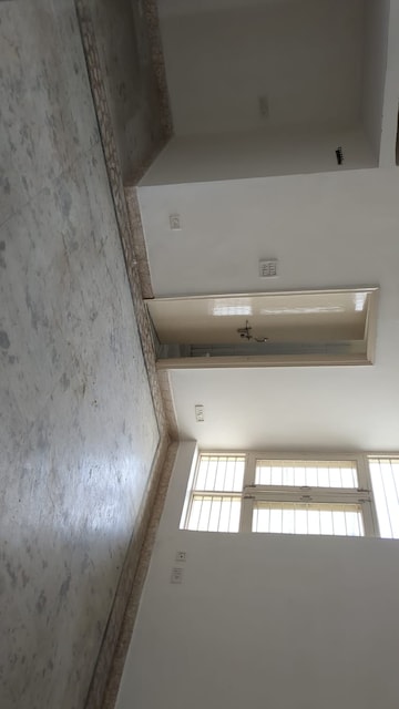 2 BHK Builder Floor For Rent in Sector 34