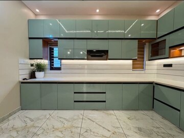 Kitchen in 3.5 BHK Builder Floor at Sector 39 – for Rent