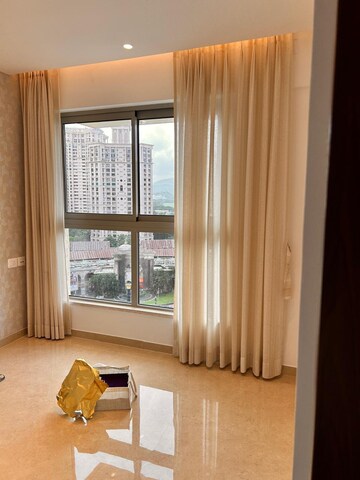 Room in 1 BHK Apartment at Hiranandani Highland, Powai – for Rent