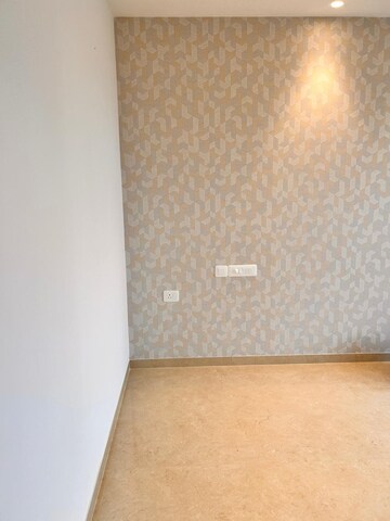 Furnished Amenities in 1 BHK Apartment at Hiranandani Highland, Powai – for Rent