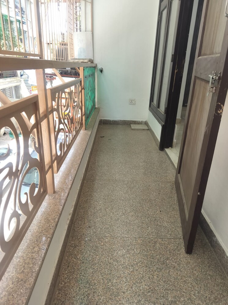 Balcony, chattarpur 3 Bedroom 1250 Sq.Ft. Builder Floor In Chattarpur Delhi 8767565