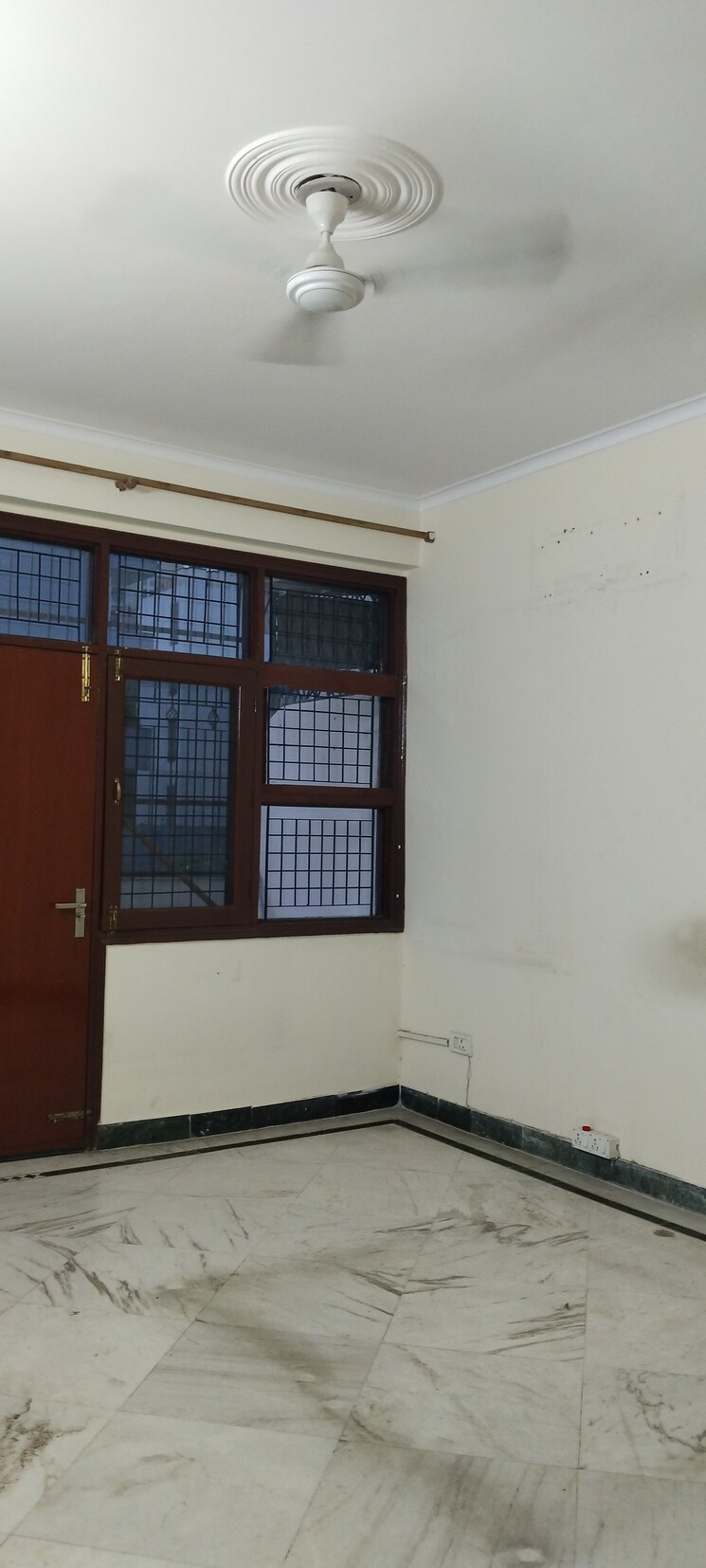 Room, uppal-southend 3 Bedroom 1550 Sq.Ft. Builder Floor In Sector 49 Gurgaon 8767576